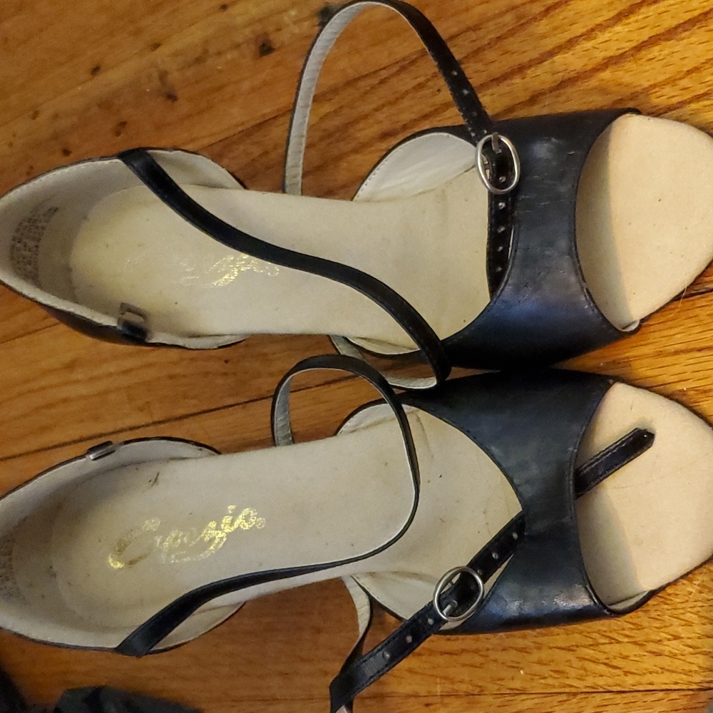 Capezio dancing shoes - Picture 12 of 12